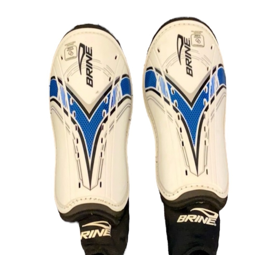 Brine Adult Arrow Tech Shinguards, size Large